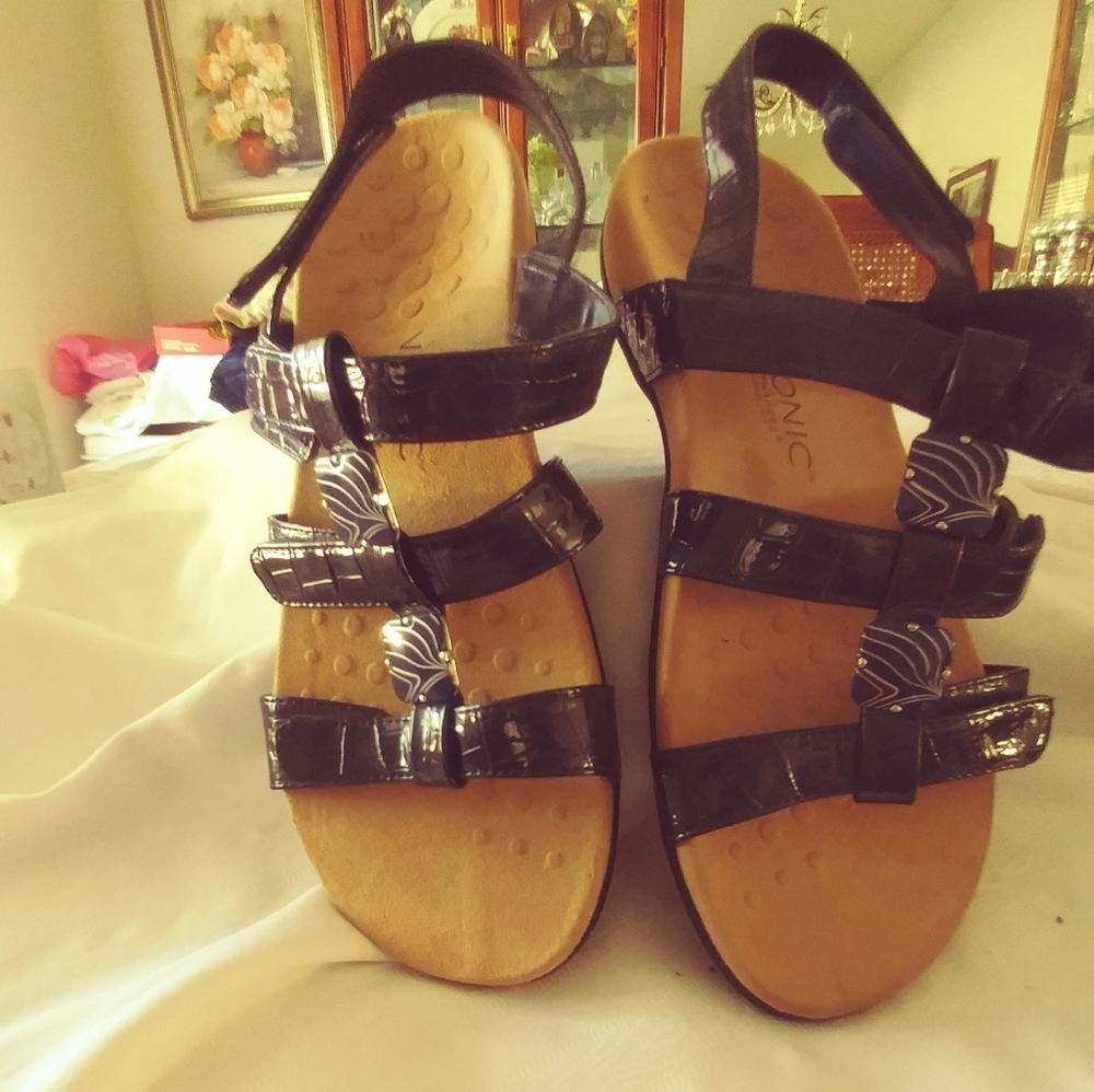 VIONIC size 11 Navy